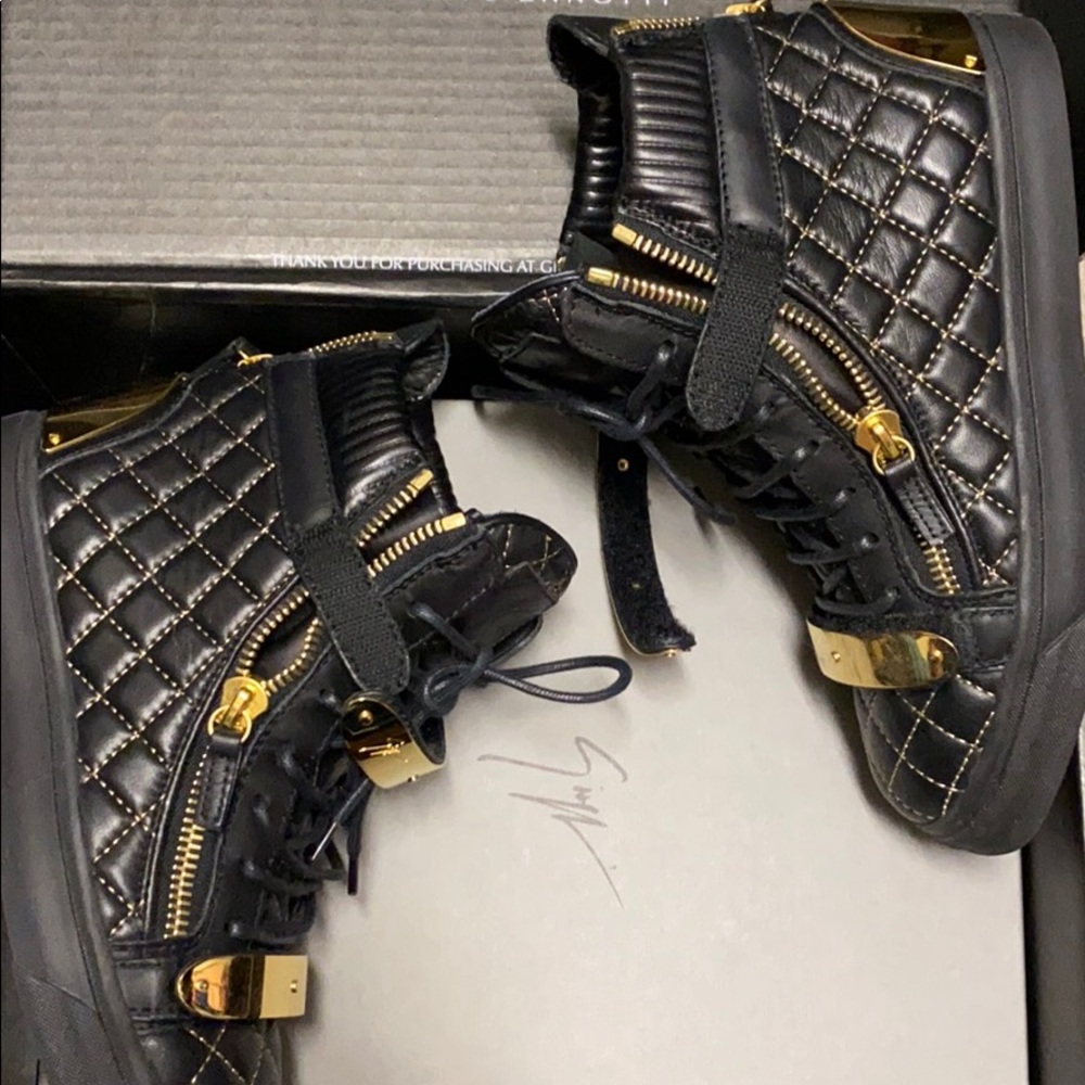 Authentic Giuseppe Zanotti.